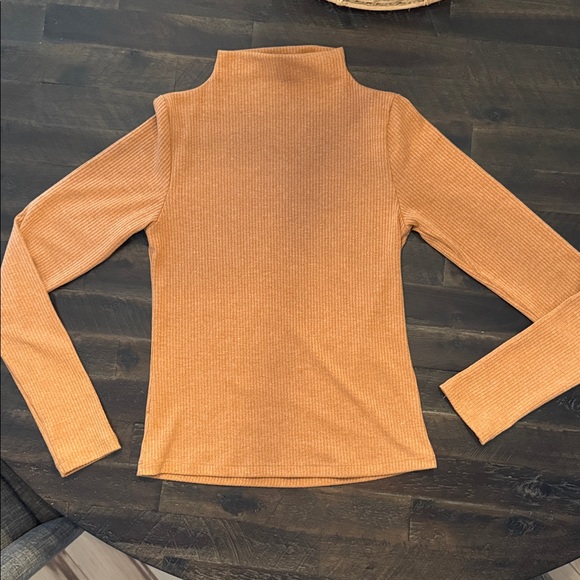 VICI Camel Mock Neck Ribbed Sweater Size Small - Picture 1 of 5
